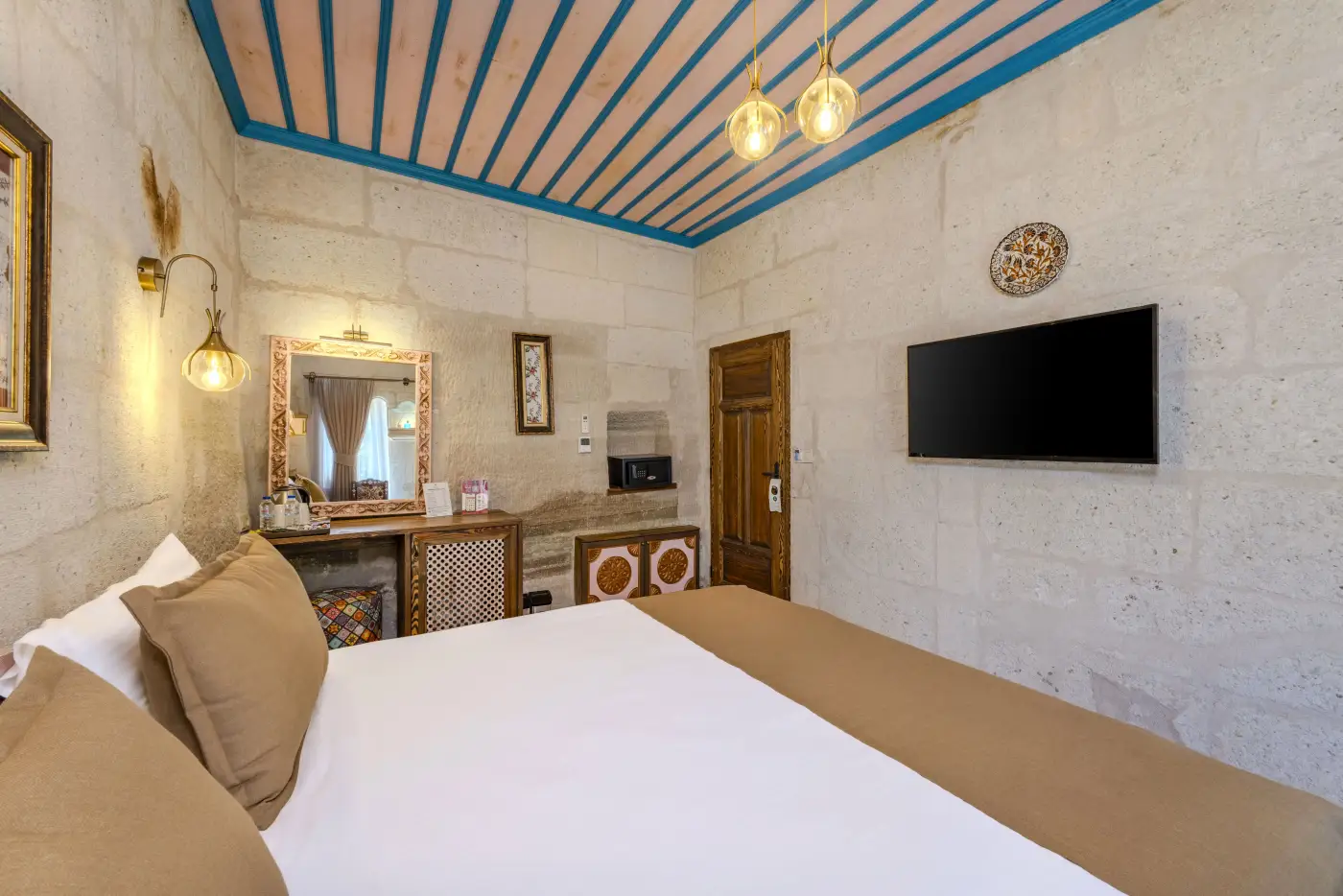 201 Deluxe Room (with Jacuzzi) — Arcus Cappadocia, Göreme Kapadokya